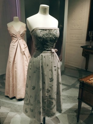 Christian Dior // Versailles : Robe Trianon 1952 - ligne Sinueuse