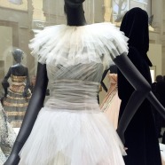 Christian Dior // Les allures Dior : Versailles et J'adore